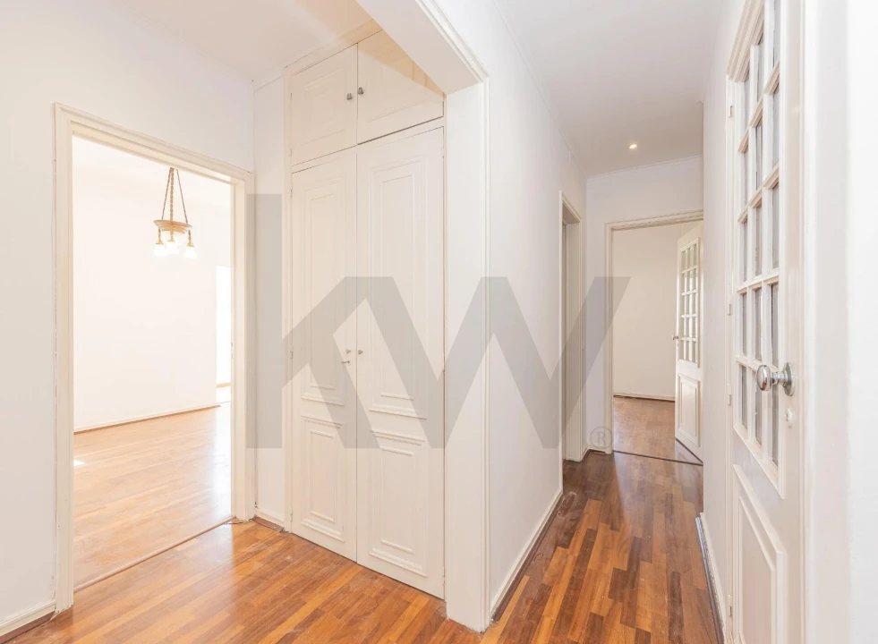 Apartamento T4 para Venda em Lumiar Foto 4