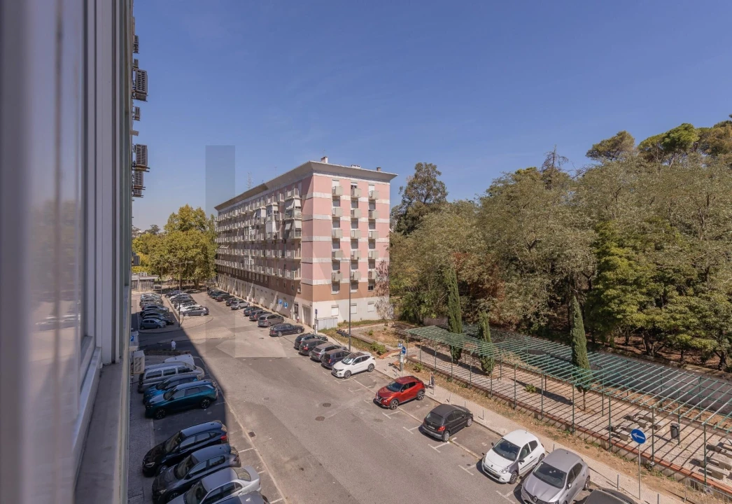 Apartamento T4 para Venda em Lumiar Foto 23