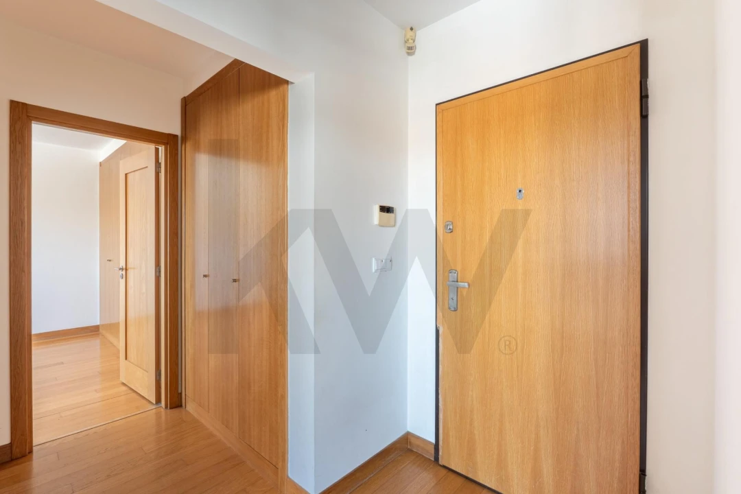 Apartamento T1 para Venda em São Bernardo Foto 3