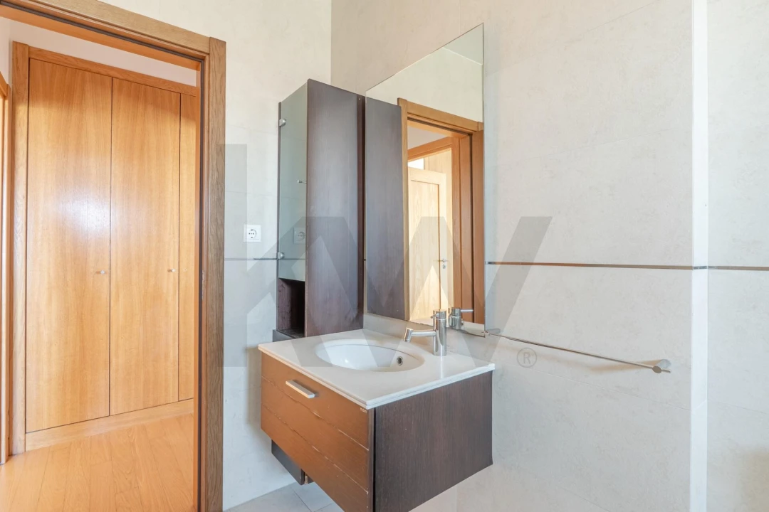 Apartamento T1 para Venda em São Bernardo Foto 25