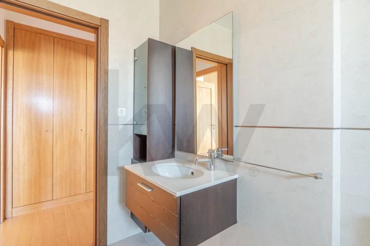 Apartamento T1 para Venda em São Bernardo Foto 25