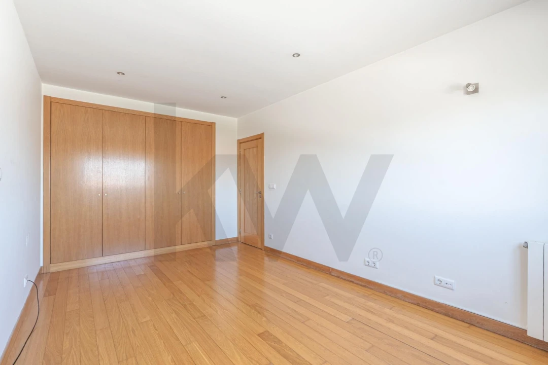 Apartamento T1 para Venda em São Bernardo Foto 28