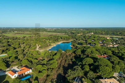 Moradia T5 para Venda em Santo Estêvão