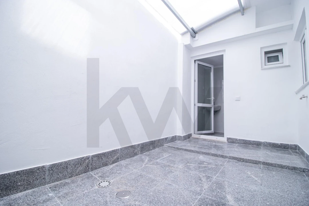 Apartamento T1 para Venda em Buarcos Foto 16