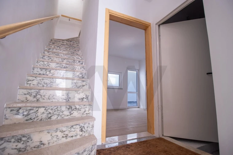 Apartamento T1 para Venda em Buarcos Foto 23