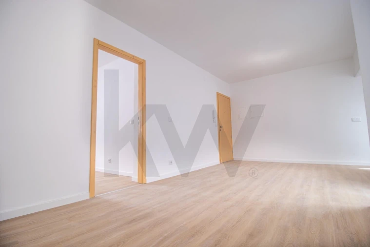 Apartamento T1 para Venda em Buarcos Foto 4