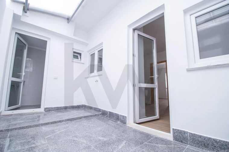 Apartamento T1 para Venda em Buarcos Foto 14