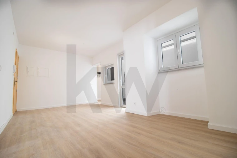 Apartamento T1 para Venda em Buarcos Foto 6