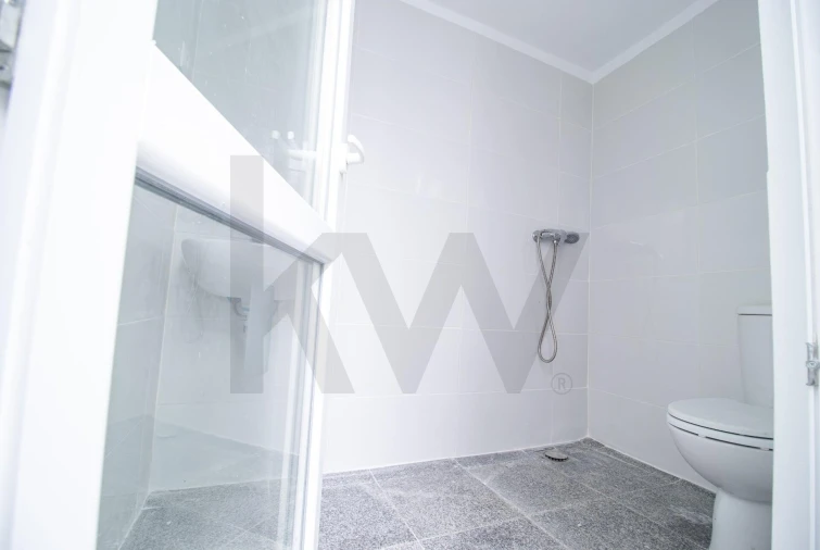 Apartamento T1 para Venda em Buarcos Foto 19
