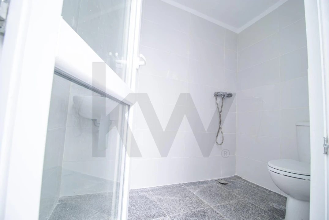 Apartamento T1 para Venda em Buarcos Foto 19