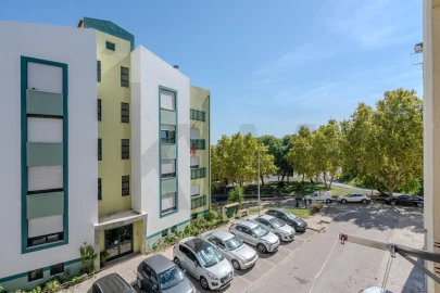 Apartamento T3 para Arrendamento em Alverca do Ribatejo e Sobralinho