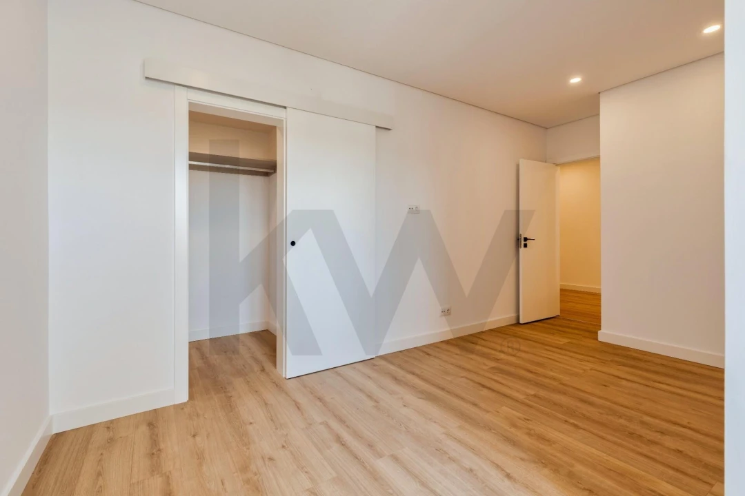 Apartamento T3 para Arrendamento em União das Freguesias de Setúbal Foto 17