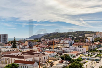 Apartamento T3 para Arrendamento em União das Freguesias de Setúbal