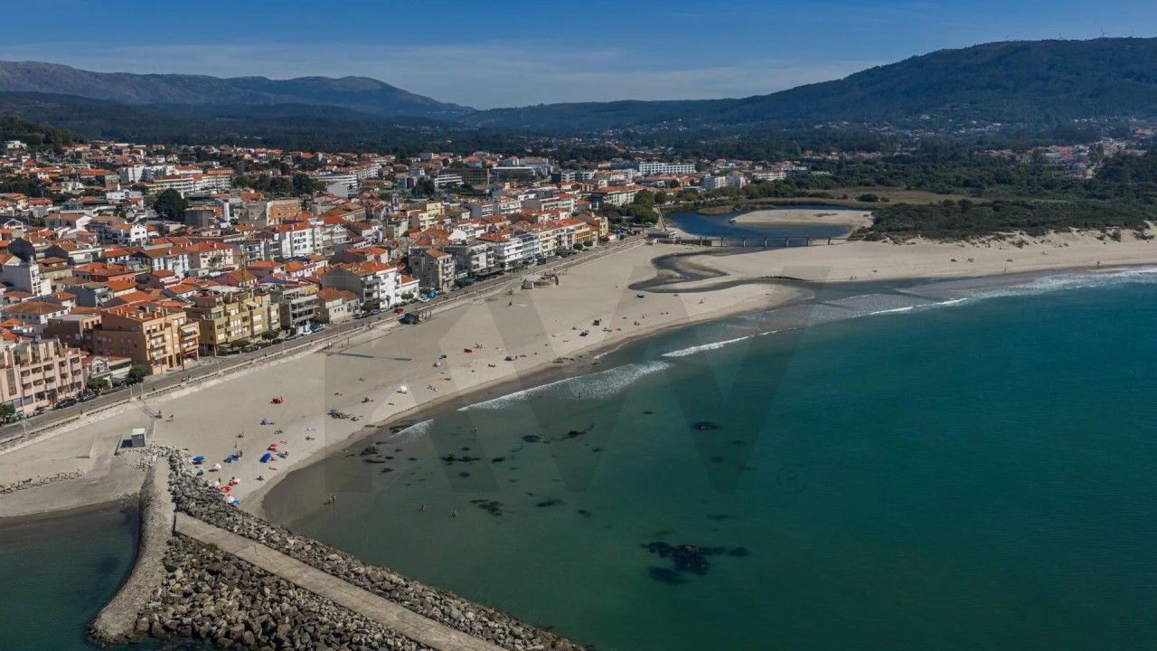 Apartamento T2 para Venda em Vila Praia de Ancora Foto 24