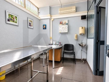 Loja para Venda em Carnaxide e Queijas