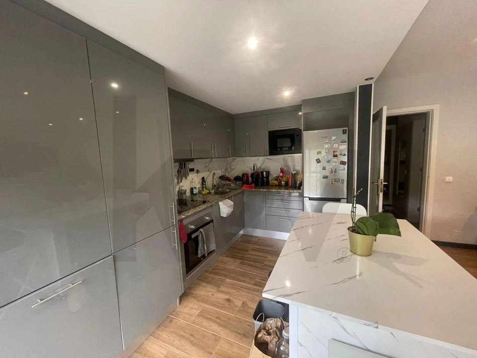 Apartamento T2 para Venda em Valongo Foto 7