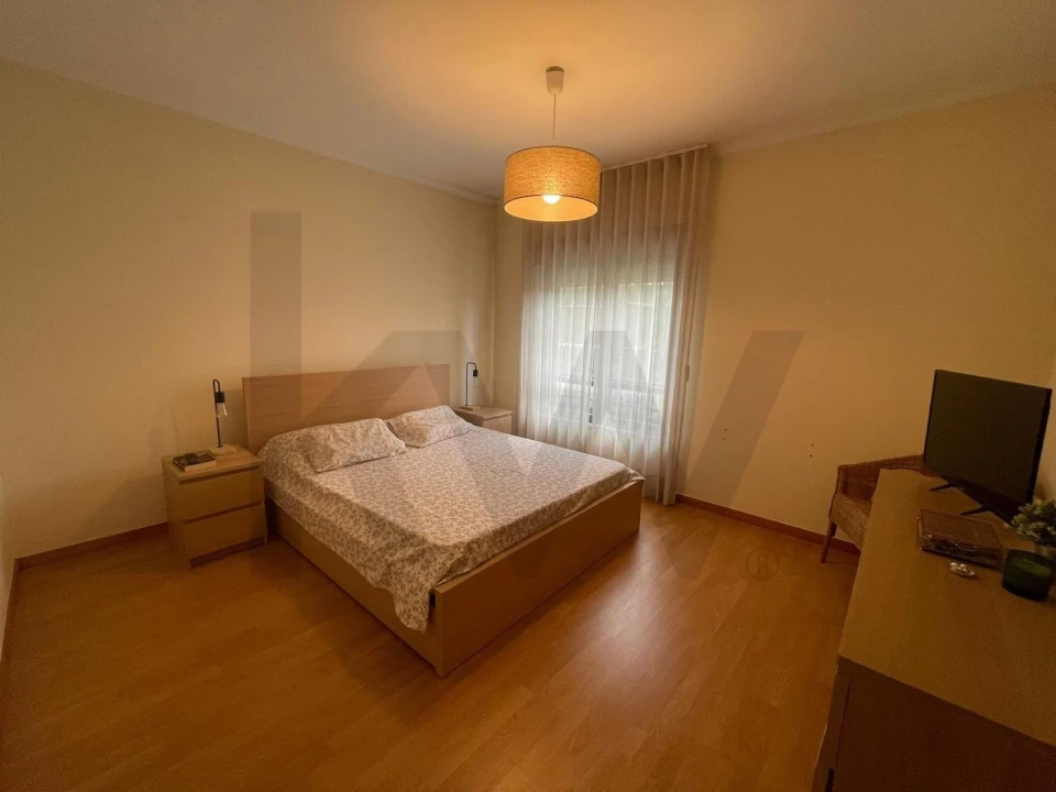 Apartamento T2 para Venda em Valongo Foto 12
