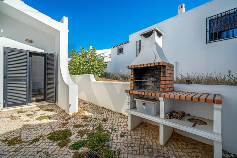 Moradia T2 para Venda em Albufeira e Olhos de Água Foto 13