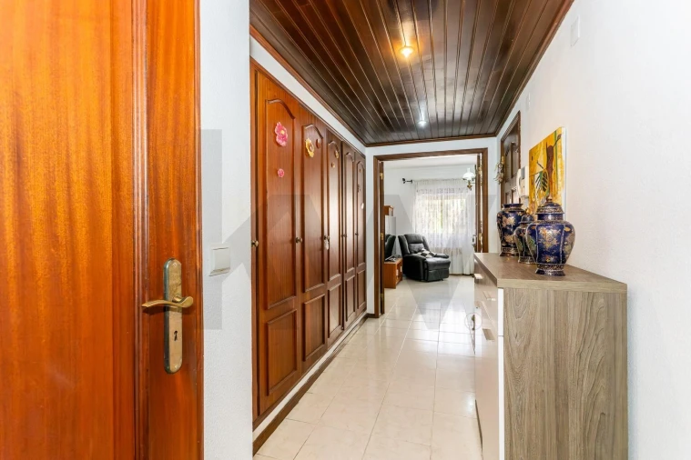 Apartamento T1 para Venda em Baixa da Banheira e Vale da Amoreira Foto 2