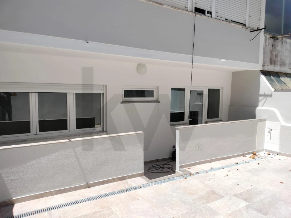 Apartamento T2 para Arrendamento em Barcarena Foto 15