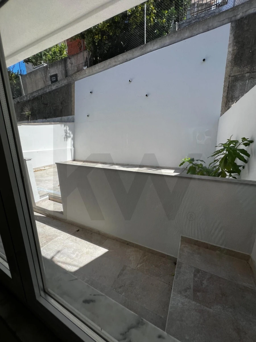 Apartamento T2 para Arrendamento em Barcarena Foto 14