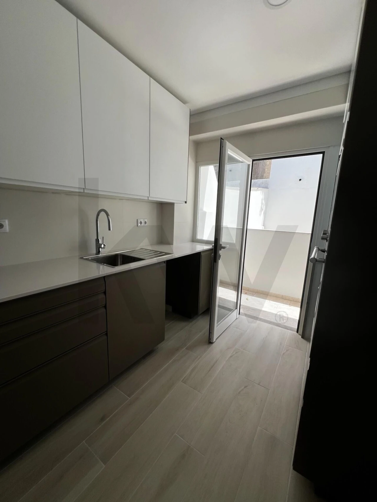 Apartamento T2 para Arrendamento em Barcarena Foto 12