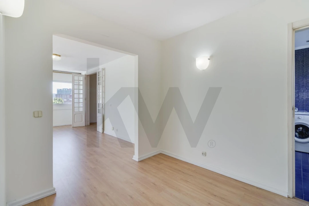 Apartamento T3 para Arrendamento em Carnide Foto 9