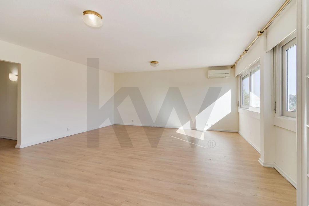 Apartamento T3 para Arrendamento em Carnide Foto 4