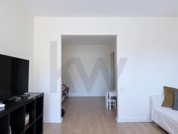 Apartamento T3 para Arrendamento em Carnide