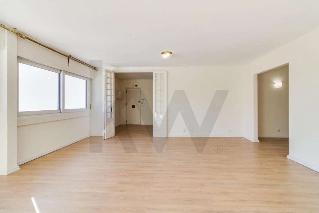 Apartamento T3 para Arrendamento em Carnide Foto 6