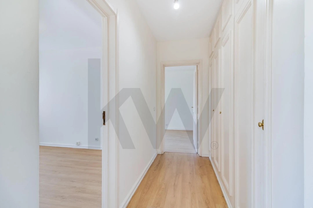 Apartamento T3 para Arrendamento em Carnide Foto 16