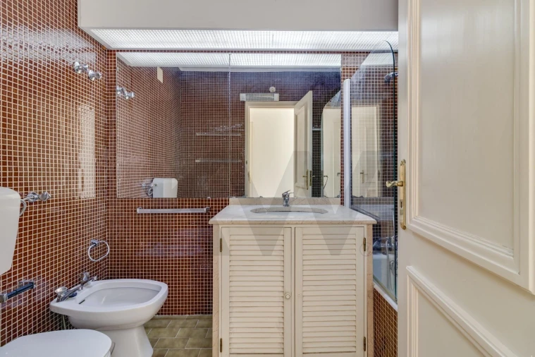 Apartamento T3 para Arrendamento em Carnide Foto 14