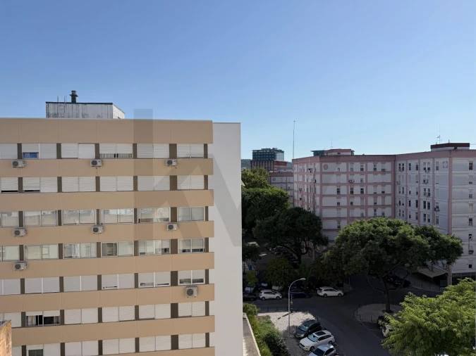 Apartamento T3 para Arrendamento em Carnide Foto 14