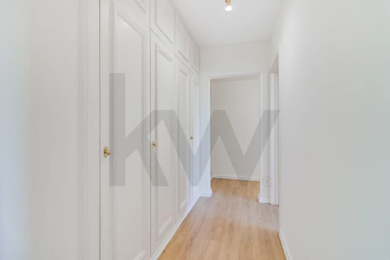 Apartamento T3 para Arrendamento em Carnide Foto 21