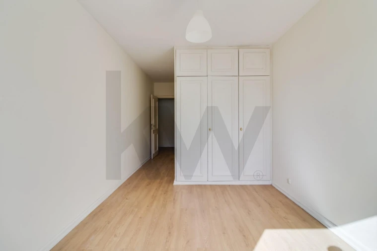 Apartamento T3 para Arrendamento em Carnide Foto 15