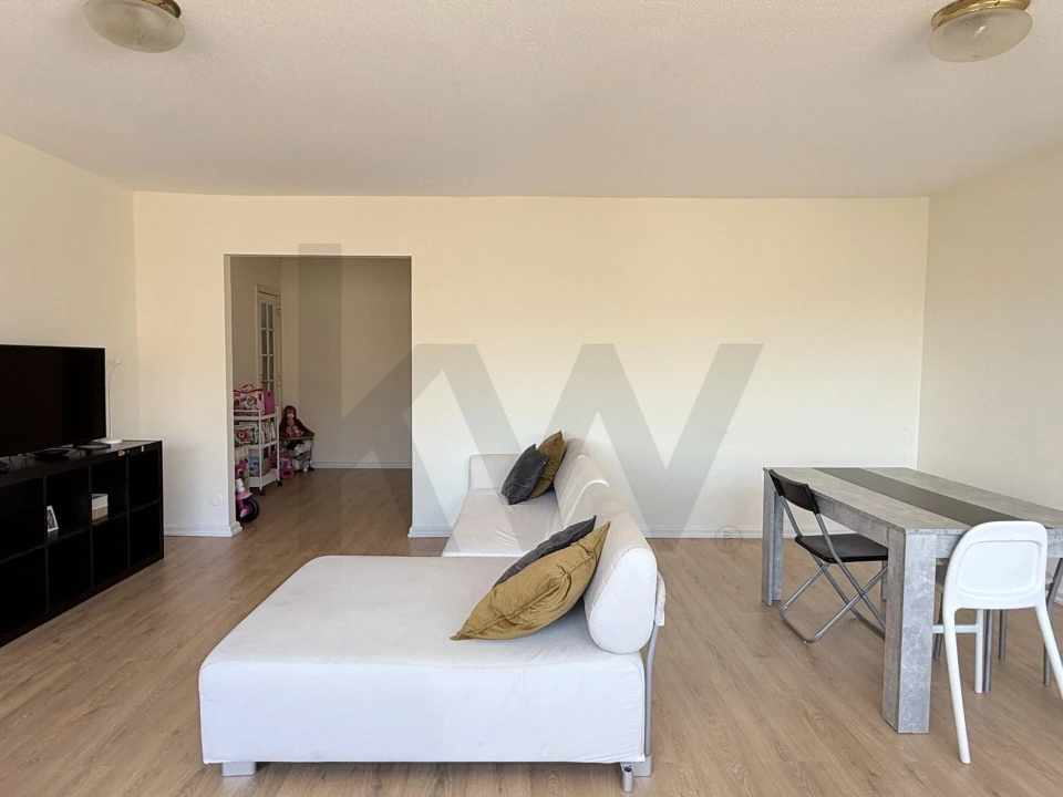 Apartamento T3 para Arrendamento em Carnide Foto 10