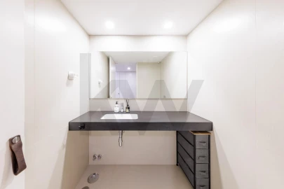 Apartamento T4 para Arrendamento em Santa Marinha e São Pedro da Afurada
