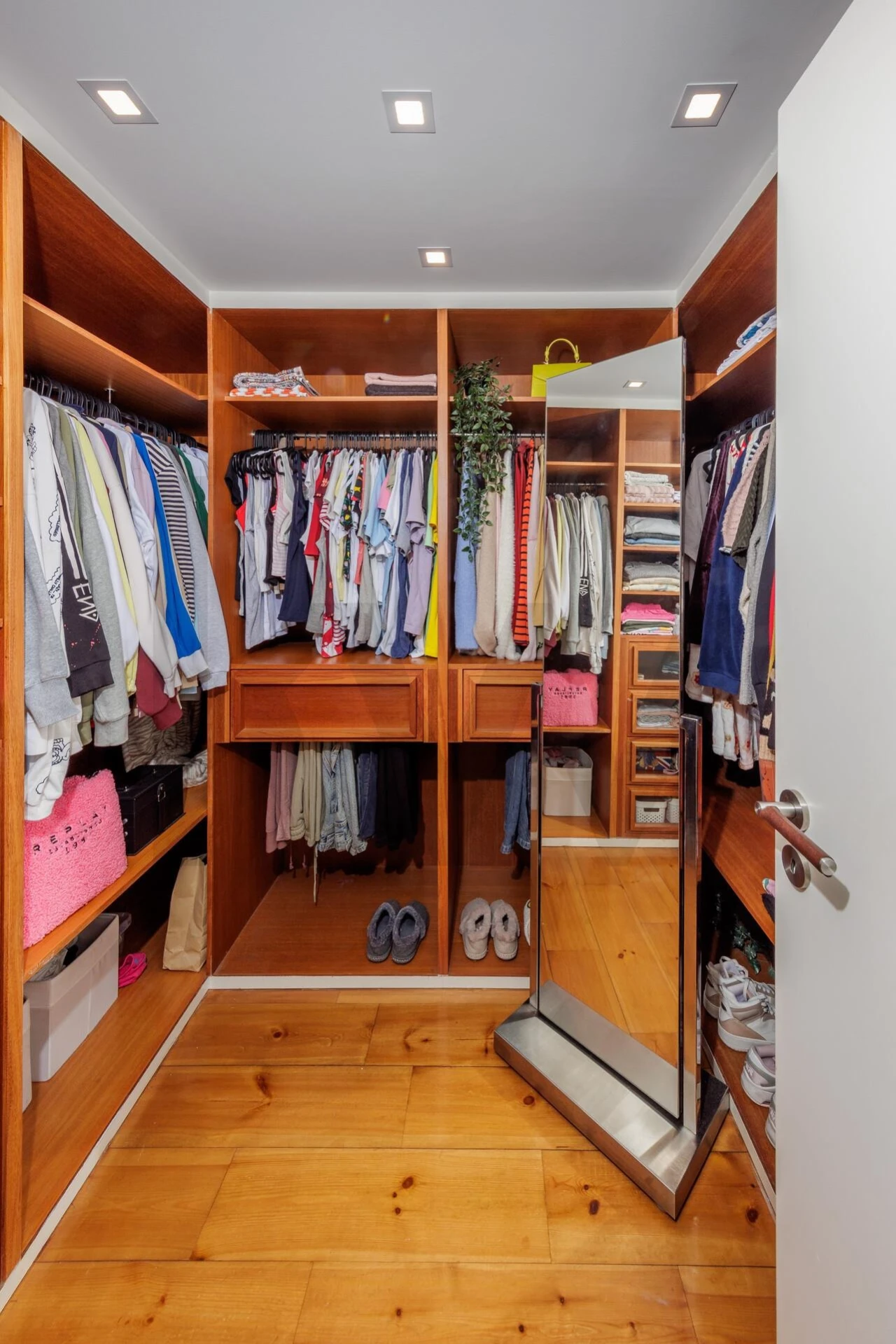 Apartamento T4 para Arrendamento em Santa Marinha e São Pedro da Afurada Foto 25