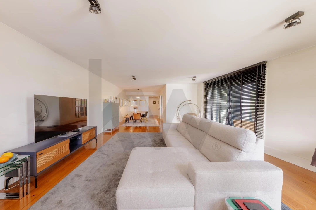 Apartamento T4 para Arrendamento em Santa Marinha e São Pedro da Afurada Foto 4