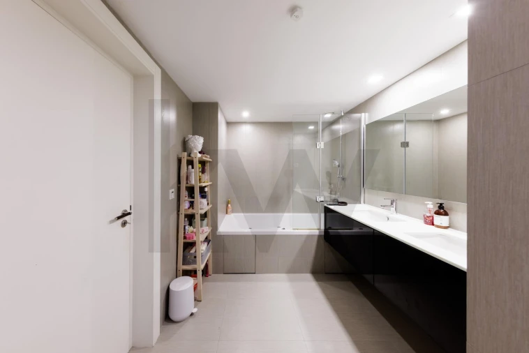 Apartamento T4 para Arrendamento em Santa Marinha e São Pedro da Afurada Foto 35