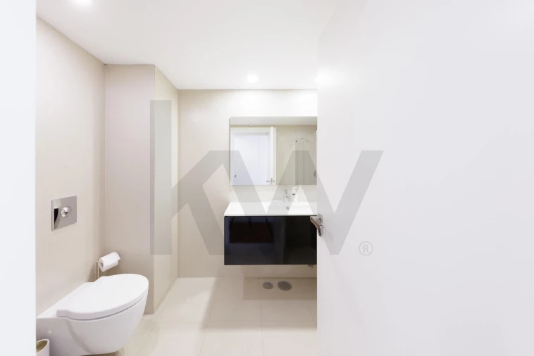 Apartamento T4 para Arrendamento em Santa Marinha e São Pedro da Afurada Foto 19