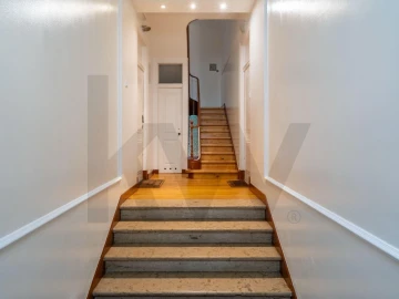 Apartamento T2 para Arrendamento em Santo António
