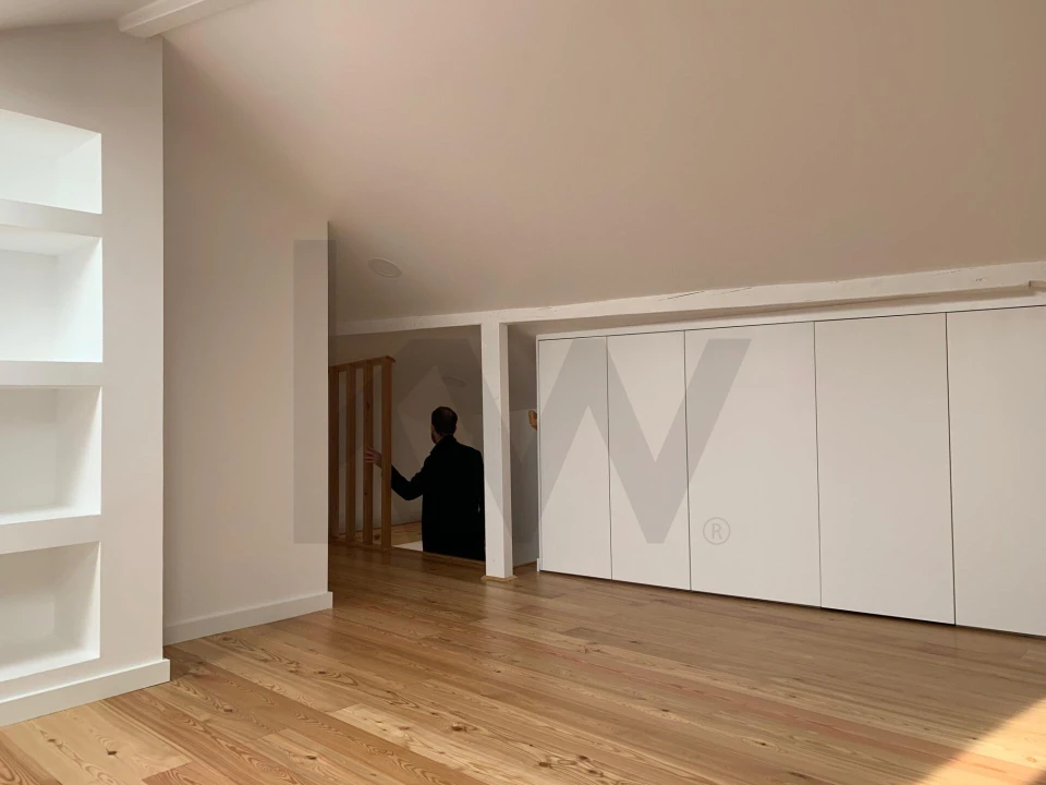 Apartamento T2 para Arrendamento em Santo António Foto 13