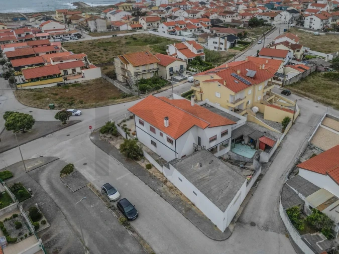 Moradia T3 para Venda em Lavos Foto 23