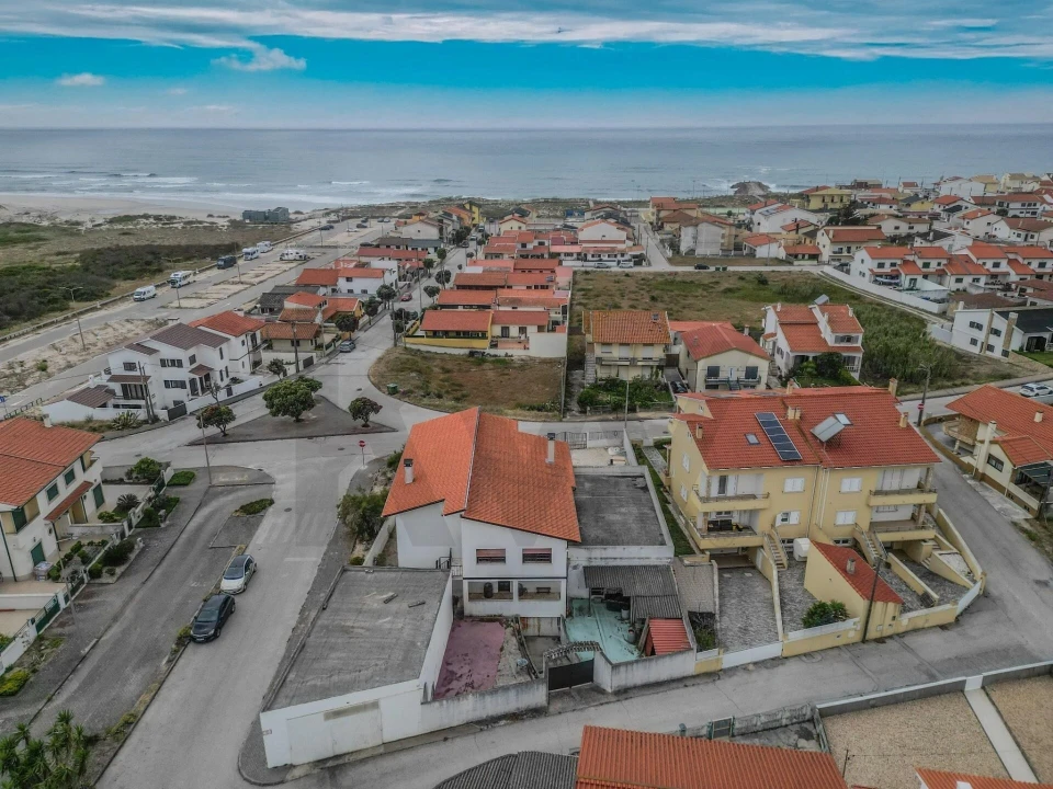 Moradia T3 para Venda em Lavos Foto 22
