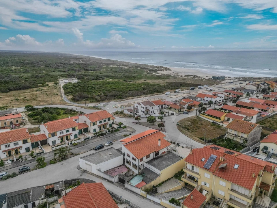 Moradia T3 para Venda em Lavos Foto 16