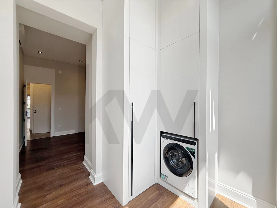 Apartamento T3 para Venda em Areeiro Foto 26
