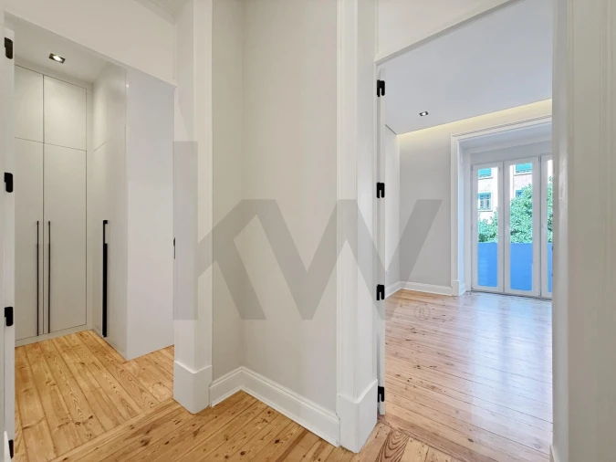 Apartamento T3 para Venda em Areeiro Foto 2