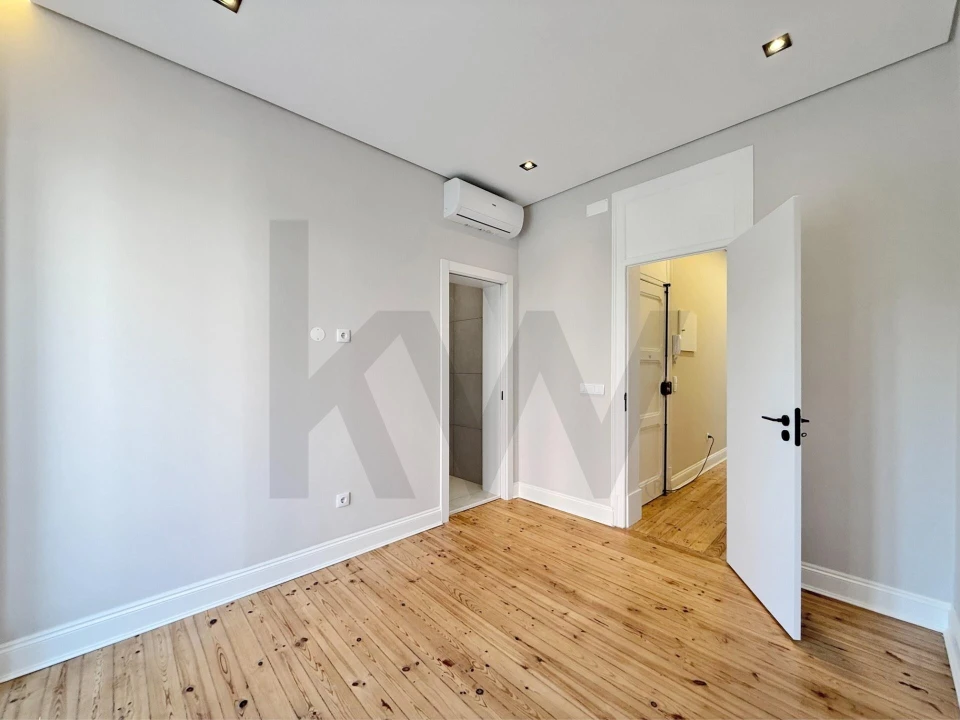 Apartamento T3 para Venda em Areeiro Foto 4