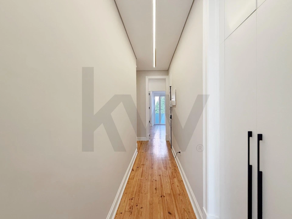 Apartamento T3 para Venda em Areeiro Foto 1